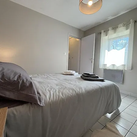 Entre Moulins Et Saint-pourcain-sur-sioule - Fr-1-489-512 Contigny