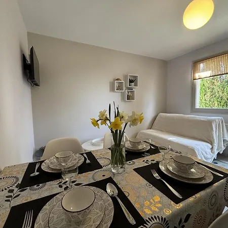 Entre Moulins Et Saint-pourcain-sur-sioule - Fr-1-489-512 Contigny